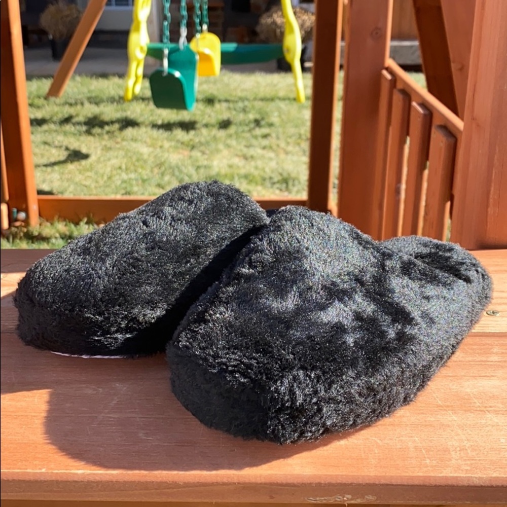 Black Slippers